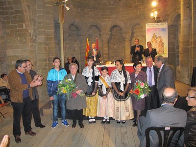 Foto 2. En l'acte s'han homenatjat les persones que han format part de la junta directiva de l'entitat.