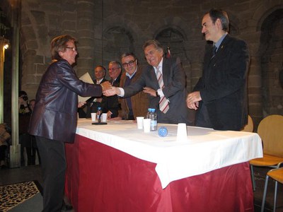 Foto 3. L'exregidora Pilar Arnalot ha estat una de les homenatjades.