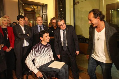 Foto 2. Isidre Esteve i Custo Dalmau s'han saludat a la Paeria.