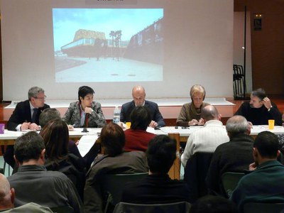 Nombrosos veïns i veïnes de Pardinyes han assistit a la reunió.