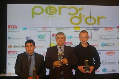 Foto 4. Els guardonats de la nit.