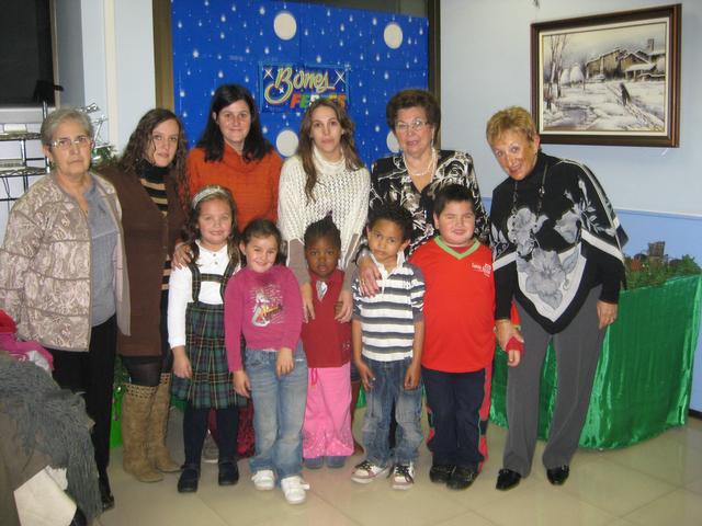 Foto 2. La Llar de Bonaire ha celebrat la Soca de Nadal intergeneracional