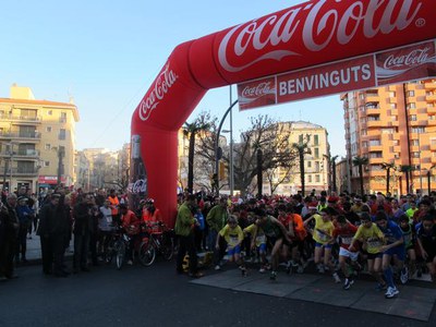 Foto 3. Moment de la sortida de la cursa popular.