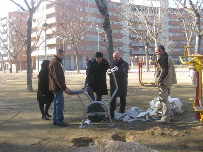 Lleida disposa d’un total de tres zones amb aquest tipus d’elements saludables: aquests sis situats a l’entrada del parc de la Mitjana, sis més al pa….