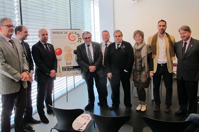Fotografia de la roda de premsa de presentació del I Mercat de l'Aplec.