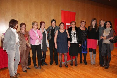 El sindicat ha homenatjat la fundadora de la ferreteria Fermiñán, Elisa Rodríguez, així com les dones que porten 25 anys afiliades a la UGT.