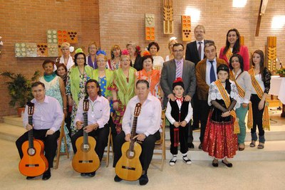 Foto 3. En acabar la missa, s'ha fet la tradicional ofrena floral al patró.