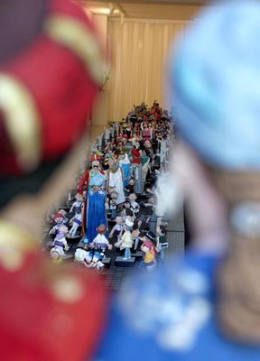 La mostra de la sala Res no Verba és obra de l'artista de Vilanova i la Geltrú Iakaré..