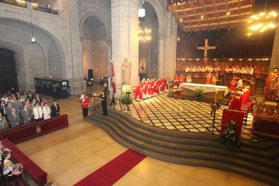 Foto 3. El bisbe Peris ha oficiat la missa solemne a la Catedral Nova.
