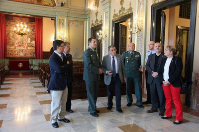 El nou màxim responsable de la zona de Catalunya de la Guàrdia Civil, ha visitat la Paeria..