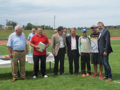 Foto 2. El regidor ha saludat els olímpics Cuesta i Grandal, que han competit a Lleida aquest cap de setmana.