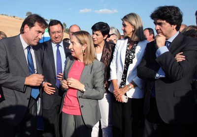 Foto 2. Camps, a l'acte presidit per la ministra Ana Pastor.