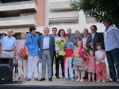 Foto 3. Diversos regidors han assistit al tret de sortida de la festa major del barri.