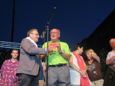 Àngel Ros, amb el pregoner Jacinto Pernia.