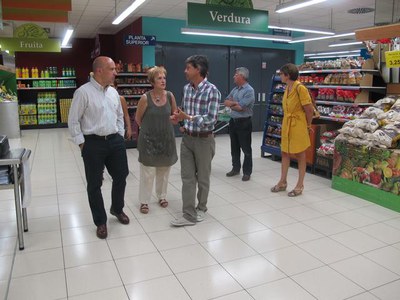 Peris, Arderiu i Rocamora han visitat també el supermercat Mercadona, ubicat al mateix Mercat..