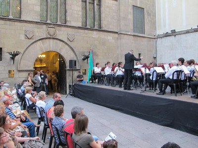 Foto 3. La Banda Municipal de Fraga ha obert el Fem Banda 2012.