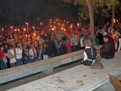 Foto 3. Un centenar de persones han participat en la representació.