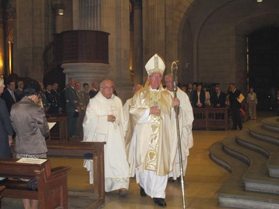 Foto 3. L'eucaristia ha estat oficiada pel bisbe Piris.