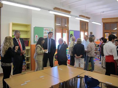 Foto 5. En aquesta jornada, s'han visitat les aules del centre.