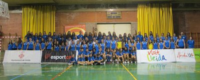 Foto 3. L'equip cadet del Cecell Lleida ha guanyat l'Esplugues de Llobregat en el partit que s'ha jugat abans de la presentació.
