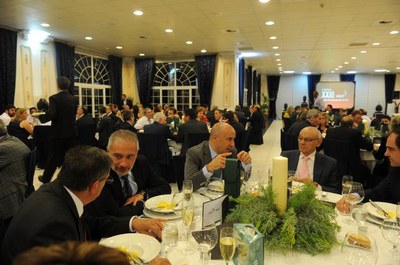 Foto 2. El sopar ha aplegat unes 200 persones del sector.