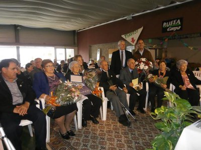 Foto 2. L'acte d'homenatge s'ha fet després de la missa, al local social veïnal.