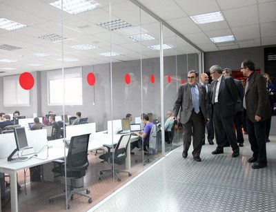 Un altre moment de la visita a les instal·lacions del Parc, on ja hi treballen mé de 1.300 persones..