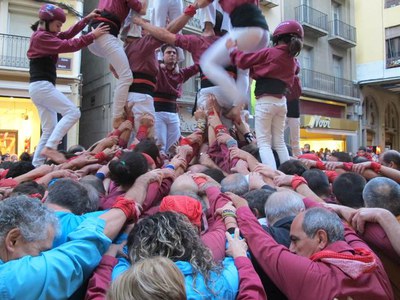 Foto 2. Ros i Zaballos, fent pinya amb la colla lleidatana.