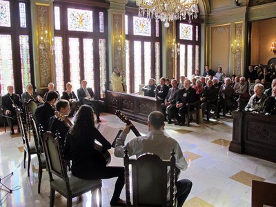 Foto 4. Actuació del conjunt de guitarres del Conservatori, sota la direcció del professor Carles Herraiz.