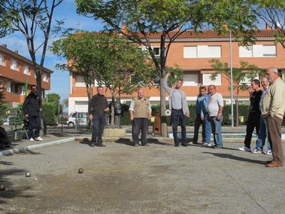Foto 2. Després s'ha jugat una partida de petanca.