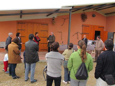Foto 2. El regidor ha donat la benvinguda als participants d'aquesta visita.