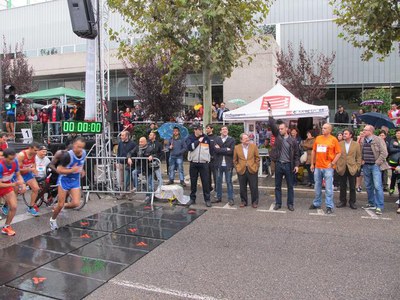 Foto 3. Sortida de la Mitja Marató.