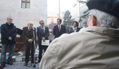 Foto 3. L'alcalde ha presidit el tradicional acte commemoratiu.