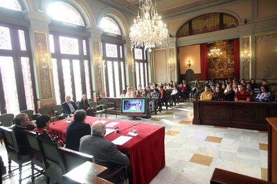 L’alcalde, Àngel Ros, ha presidit avui la signatura del compromís dels quatre nous centres educatius que aquest curs s’incorporen a l’Agenda 21 Escol….