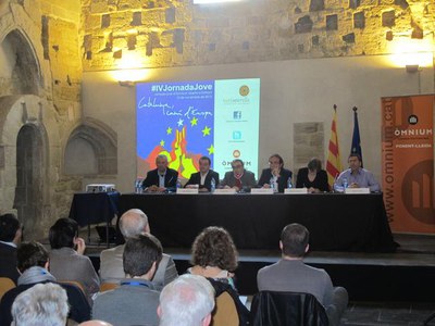 Foto 3. Aquesta és la IV Jornada Jove que organitza el Grup de Joves d'Òmnium.