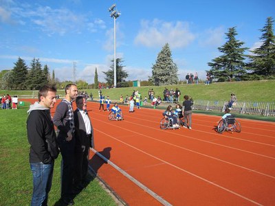 Foto 2. Alonso i Padilla, en l'activitat organitzada per la Federació Catalana d'esports per a persones amb discapacitat física.
