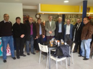 Foto 2. Els regidors Larrosa i Padilla han assistit a la presentació.