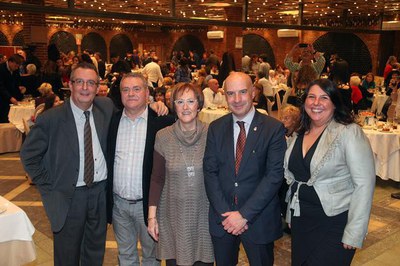 Foto 2. Rafael Peris i Dolors Arderiu han acompanyat els comerciants en aquest acte.