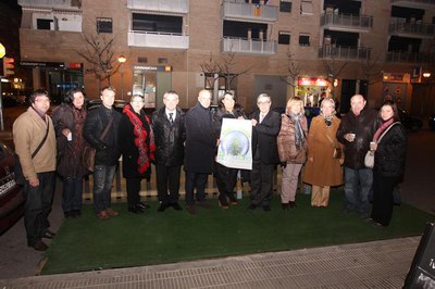 Foto 5. Amb els comerciants i veïns de Balàfia.