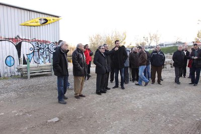 Foto 3. El paer en cap ha confirmat que el centre estàrà a punt a la primavera.