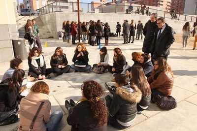 S'han organitzat diversos tallers, amb l'objectiu de donar a conèixer les dificultats amb què es troben les persones amb discapacitat.