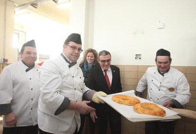 El Gremi de Forners de Lleida preveu arribar a vendre uns 30.000 tortells d’aquest tipus.