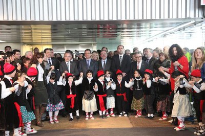 Foto 3. En l'acte inaugural, s'ha estrenat una sardana.