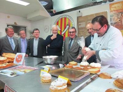 L'escriptor Joan Bellmunt col·labora en difondre i donar a conèixer aquesta tradició.