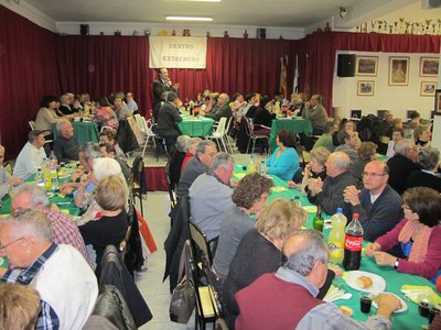 Foto 2. El dinar d'aquest diumenge ha comptat amb uns 250 comensals, que s'han repartit en dos torns.