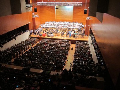 Foto 3. L'Auditori s'ha omplert per escoltar la interpretació de la cantata.