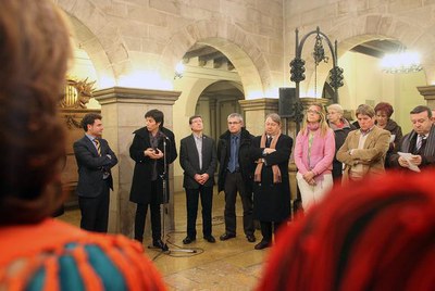 L'ofrena floral s'ha celebrat a la Paeria.