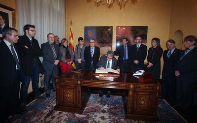 L'alcalde de Lleida, Àngel Ros, ha rebut el Conseller de la Presidència.