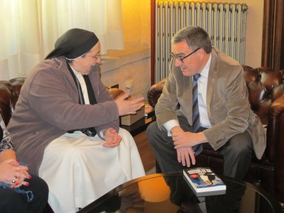 Àngel Ros i sor Lucia Caram.