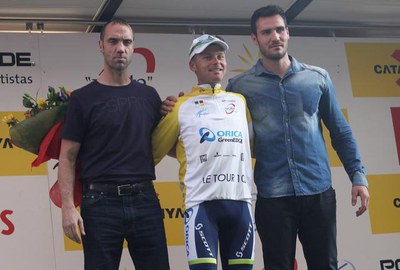 El regidor d'Esports, Txema Alonso, i el piragüista, Saül Craviotto, anb Christian Meier, que encapçala la classificació d'esprints..